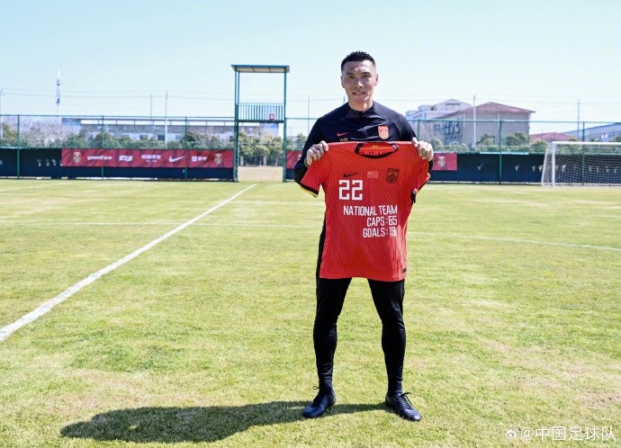 向退役的前國家隊球員于大寶表達(dá)感謝、送上祝福