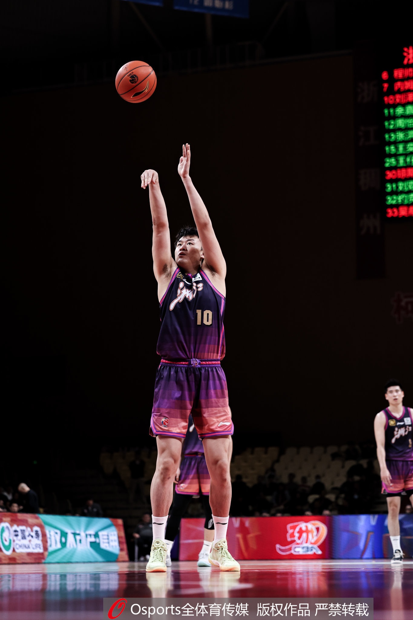 高效替補！劉澤一13投7中&罰球4中3得18分7板 得分并列全隊最高